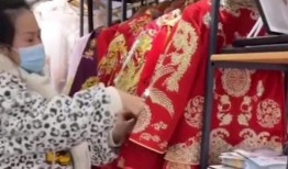 吃瓜新泰婚纱店,吃瓜群众见证爱情甜蜜瞬间