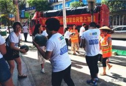 路边采访吃瓜群众视频,揭秘吃瓜群众眼中的社会百态