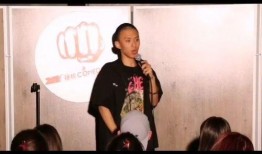 吃瓜群众看热闹文案,吃瓜群众的热闹盛宴