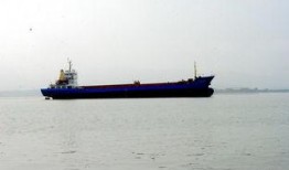 渔船前排吃瓜,吃瓜群众的欢乐时光