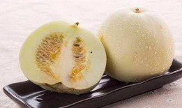 喝酒吃白兰瓜
