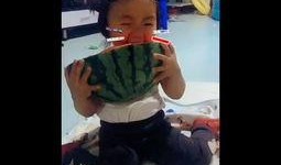 吃瓜视频恶搞孩子,网络恶搞的边界在哪里？