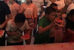 吃瓜体院男寝,吃瓜群众揭秘校园里的“瓜田”趣事