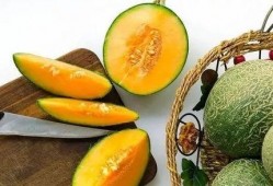 吃瓜为什么会卡嗓子,揭秘瓜果食用时的安全隐患