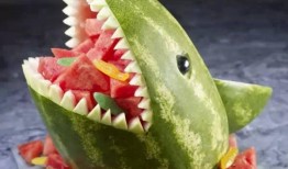 佛像吃瓜