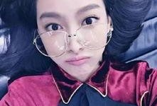 戴眼镜吃瓜群众,揭秘眼镜背后的故事