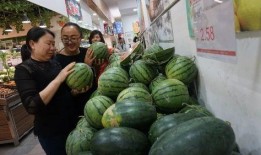 瓜州停车区免费吃瓜,免费吃瓜，夏日清凉好去处